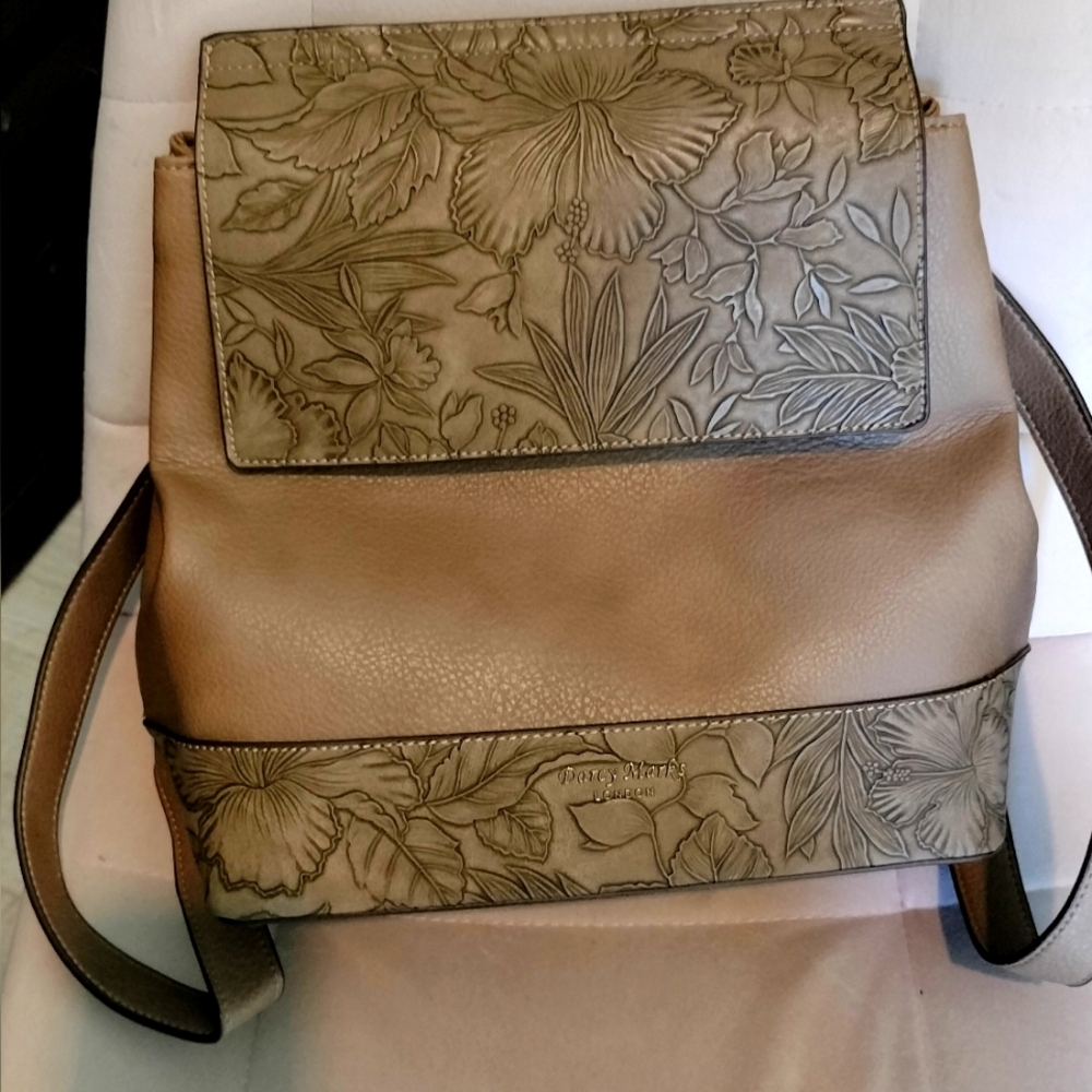 NWT Women's Darcy Marks London Tan Vegan Leather Floral Engraving Design